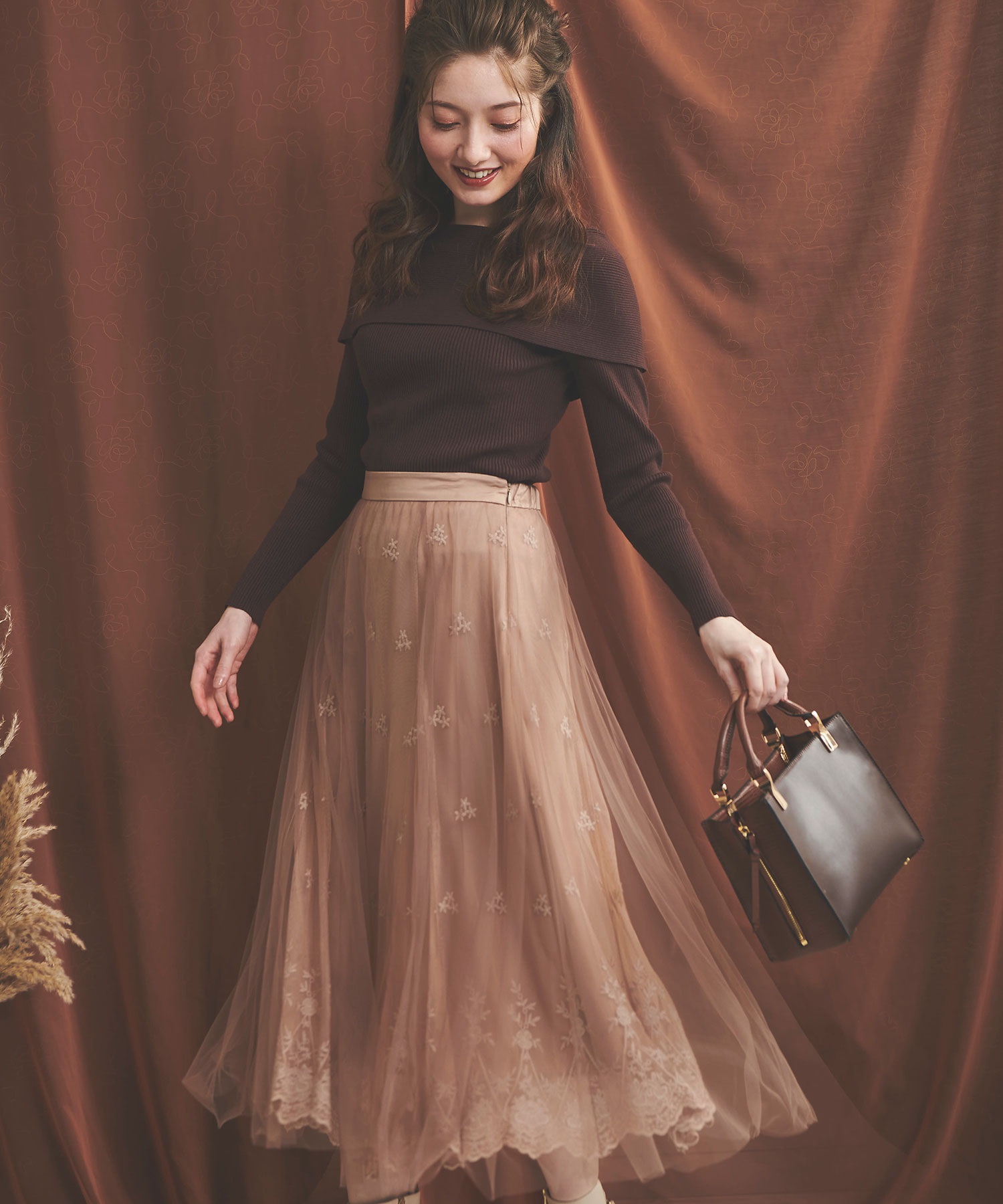 刺繍レーススカート | フレアスカート | Noela OFFICIAL WEB STORE