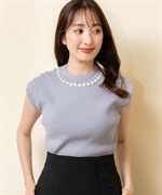 セール】 ビジュー付きクルーネックニット （ニット・セーター