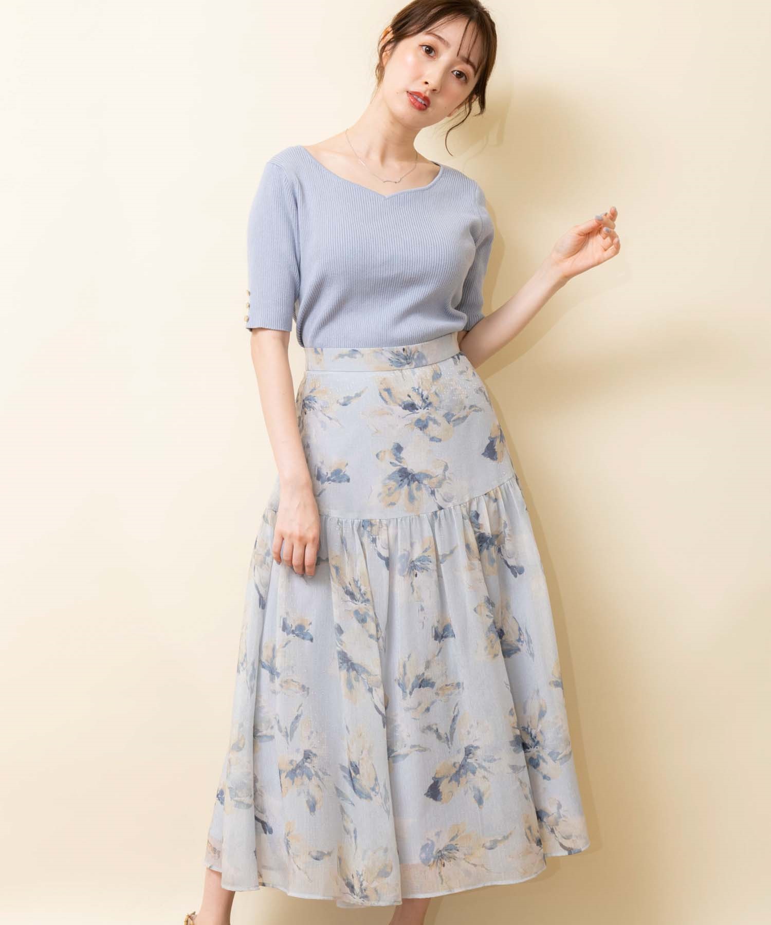 ぼかし花柄シャイニースカート(72サックス-Ｓ)