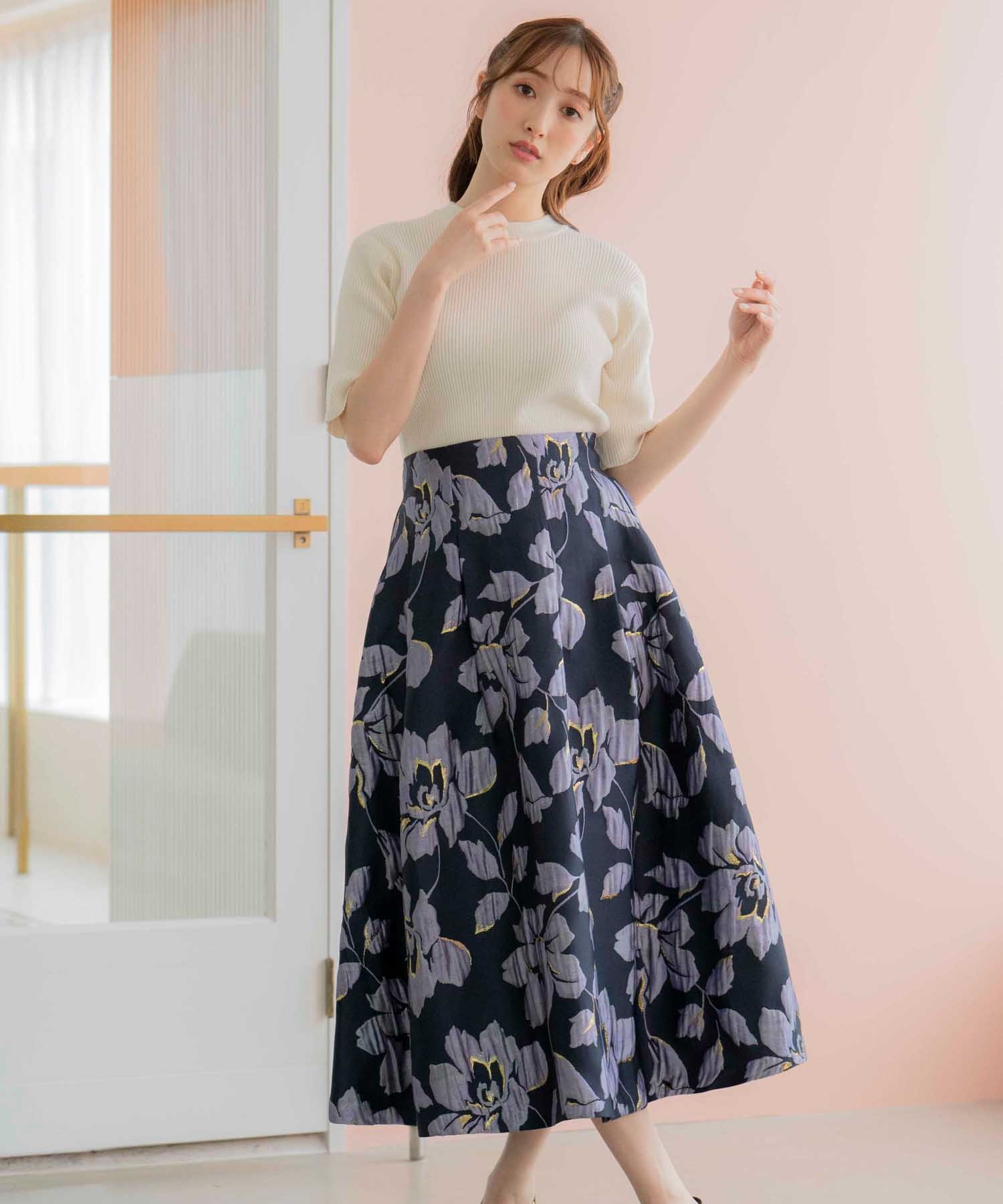光沢ジャガードスカート | フレアスカート | Noela OFFICIAL WEB STORE