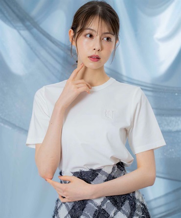 エンボスロゴTシャツ | Tシャツ・カットソー | Noela OFFICIAL