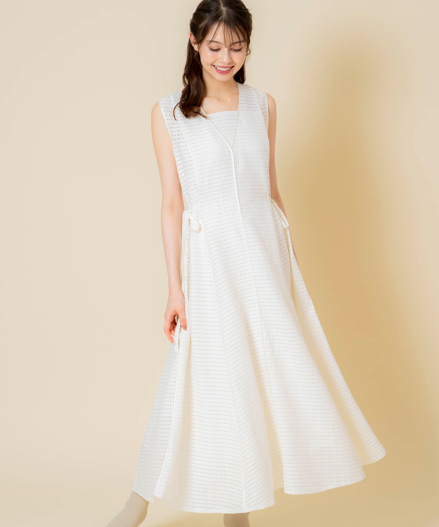 カットレースワンピース | ロングワンピース | Noela OFFICIAL カットレースワンピース | ロングワンピース | Noela OFFICIAL