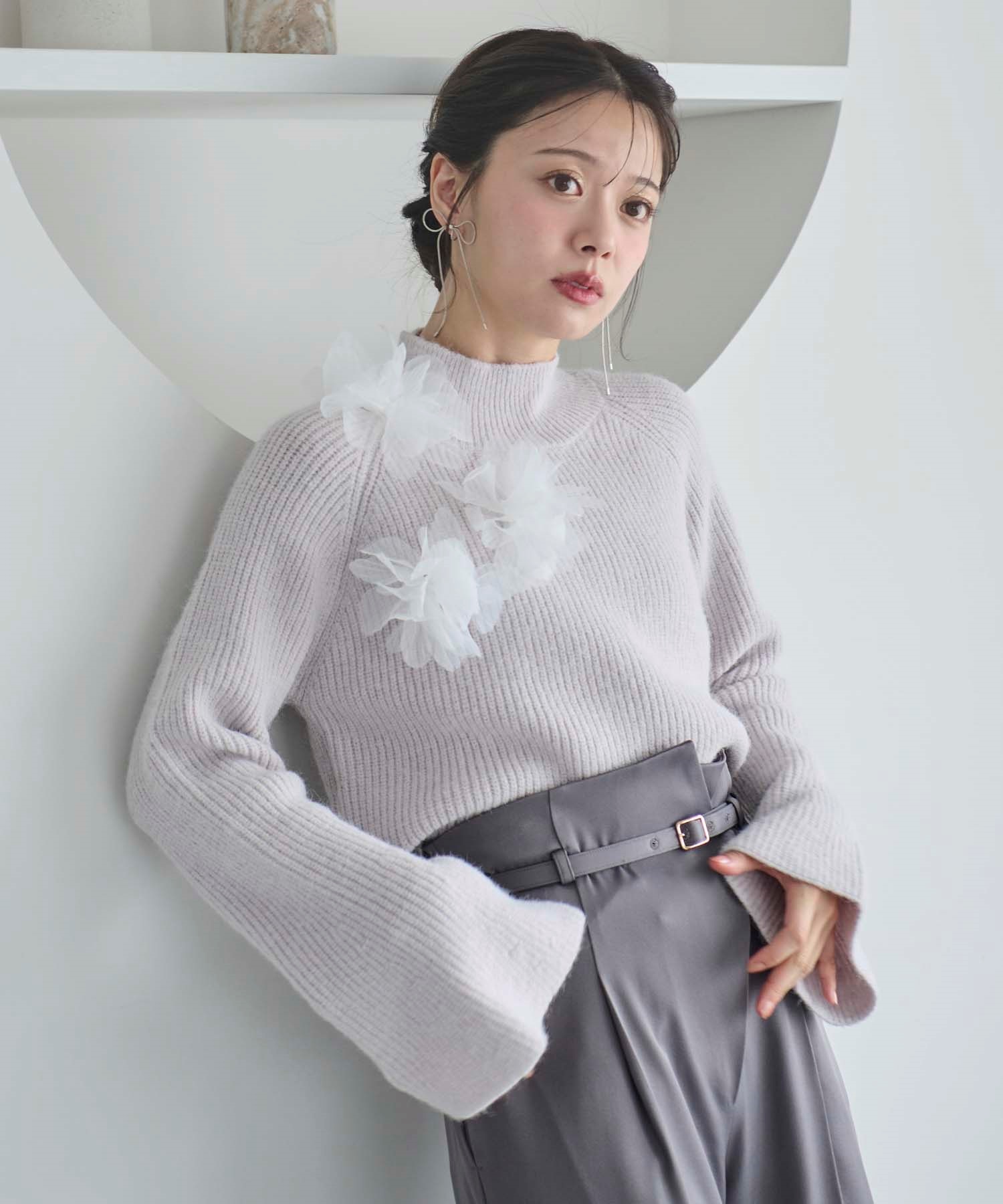 フラワーモチーフニット | ニット | Noela OFFICIAL WEB STORE