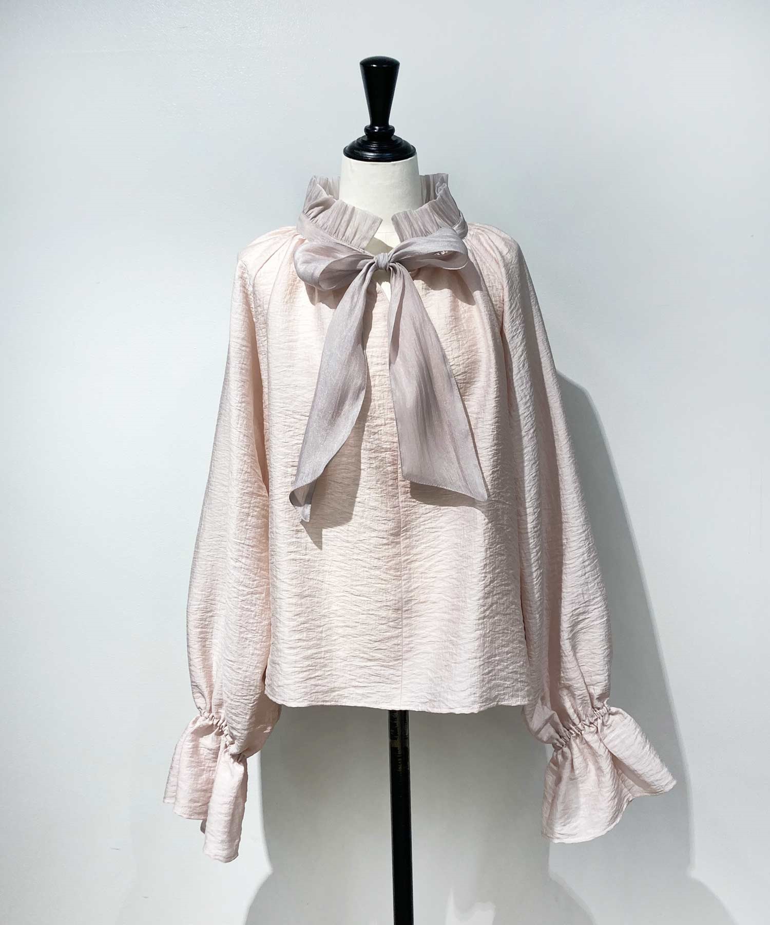ボウタイブラウス | シャツ・ブラウス | Noela OFFICIAL WEB STORE ボウタイブラウス | シャツ・ブラウス | Noela OFFICIAL WEB STORE
