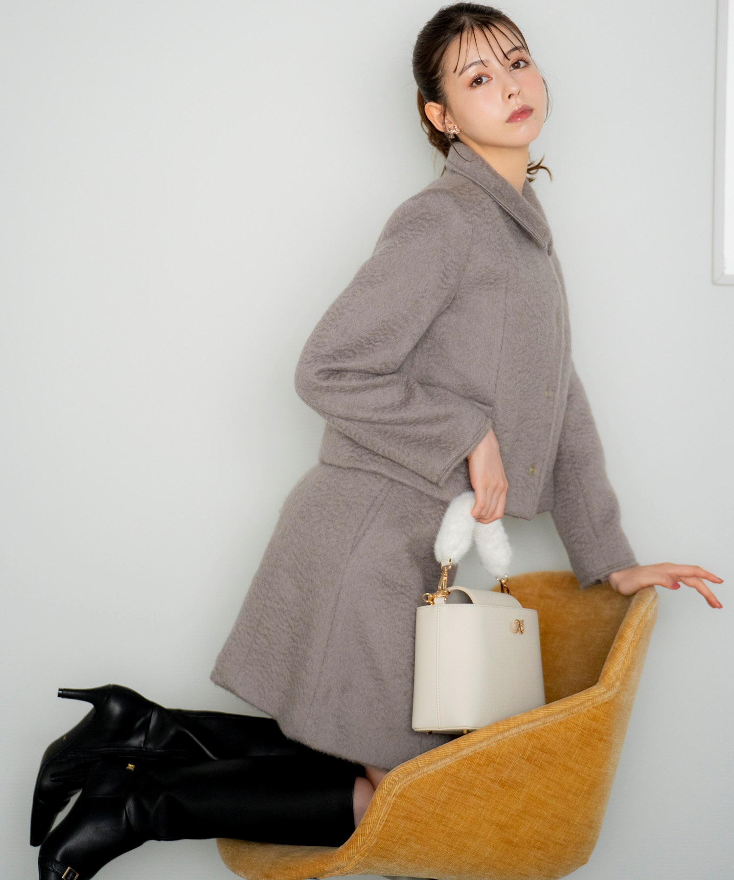 シャギーミニスカート | タイトスカート | Noela OFFICIAL WEB STORE シャギーミニスカート | タイトスカート | Noela OFFICIAL WEB STORE