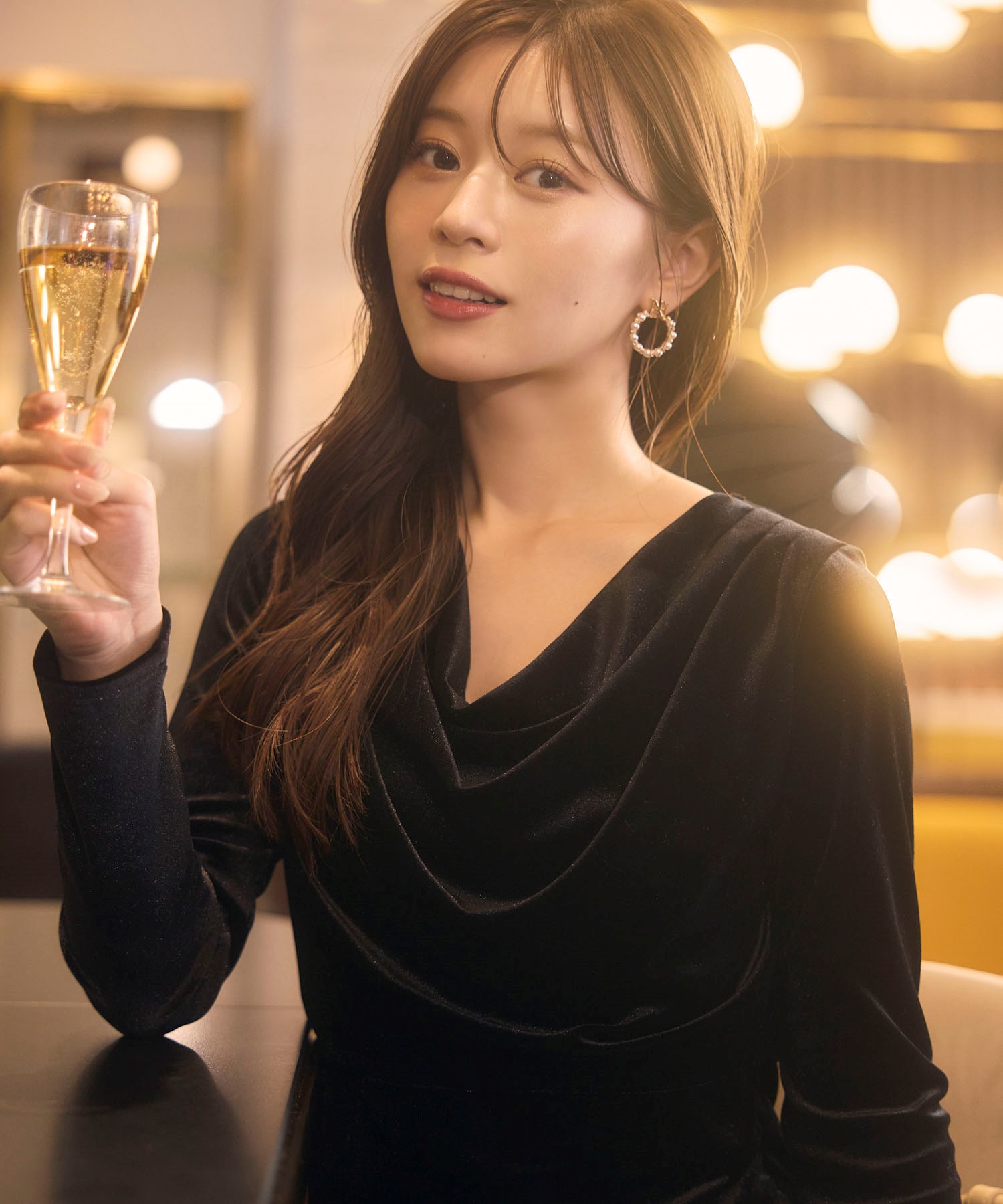 ドレープベロアワンピ | ロングワンピース | Noela OFFICIAL WEB ドレープベロアワンピ | ロングワンピース | Noela OFFICIAL WEB
