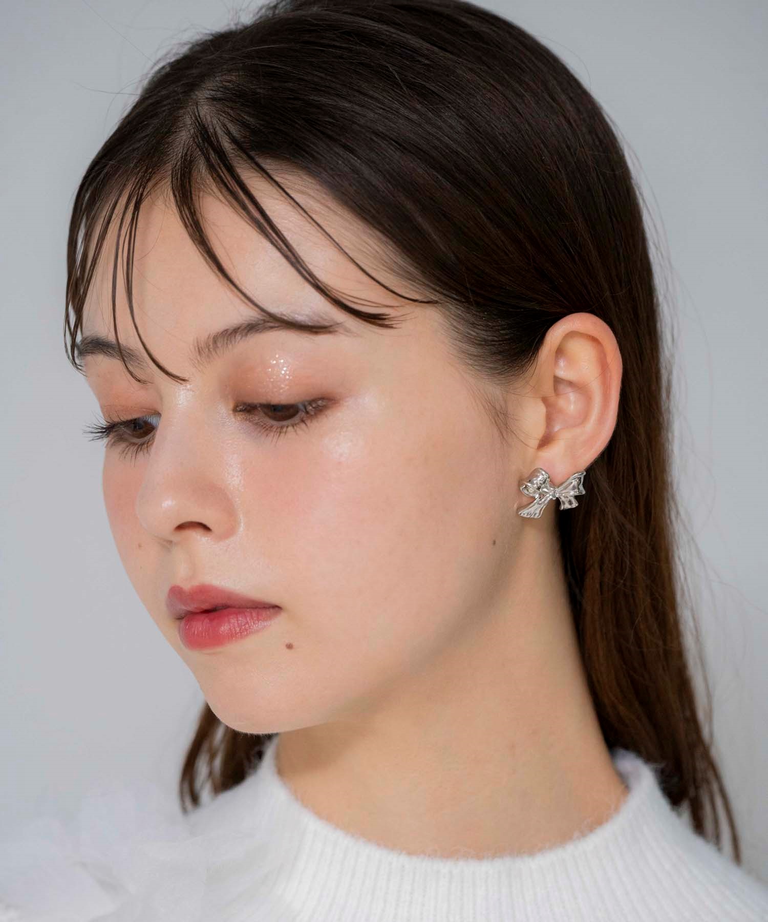 リボンぷっくりピアス(13シルバー-フリー)