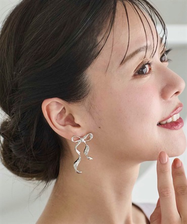 リボンモチーフピアス | ピアス | Noela OFFICIAL WEB STORE