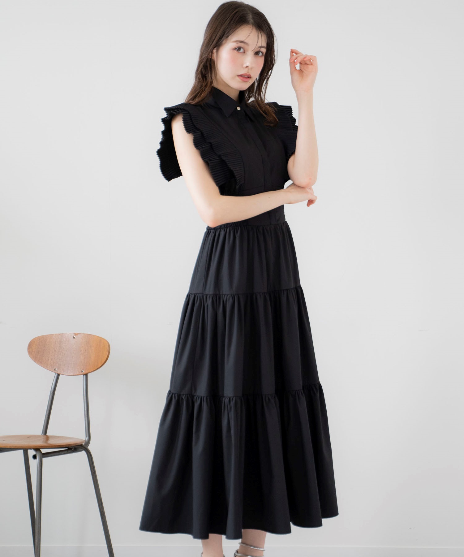 プリーツフリルティアードワンピ | ロングワンピース | Noela プリーツフリルティアードワンピ | ロングワンピース | Noela