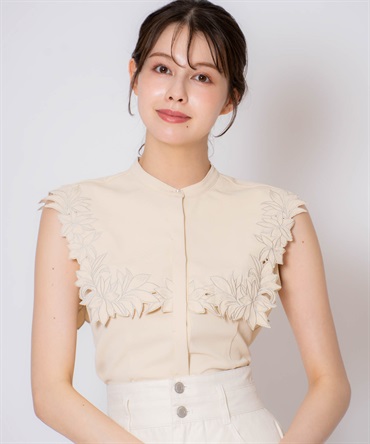 【予約】刺繍カラーブラウス(82ベージュ-フリー-7月下旬ごろのお届け)