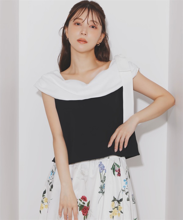 ボートネックリボンブラウス