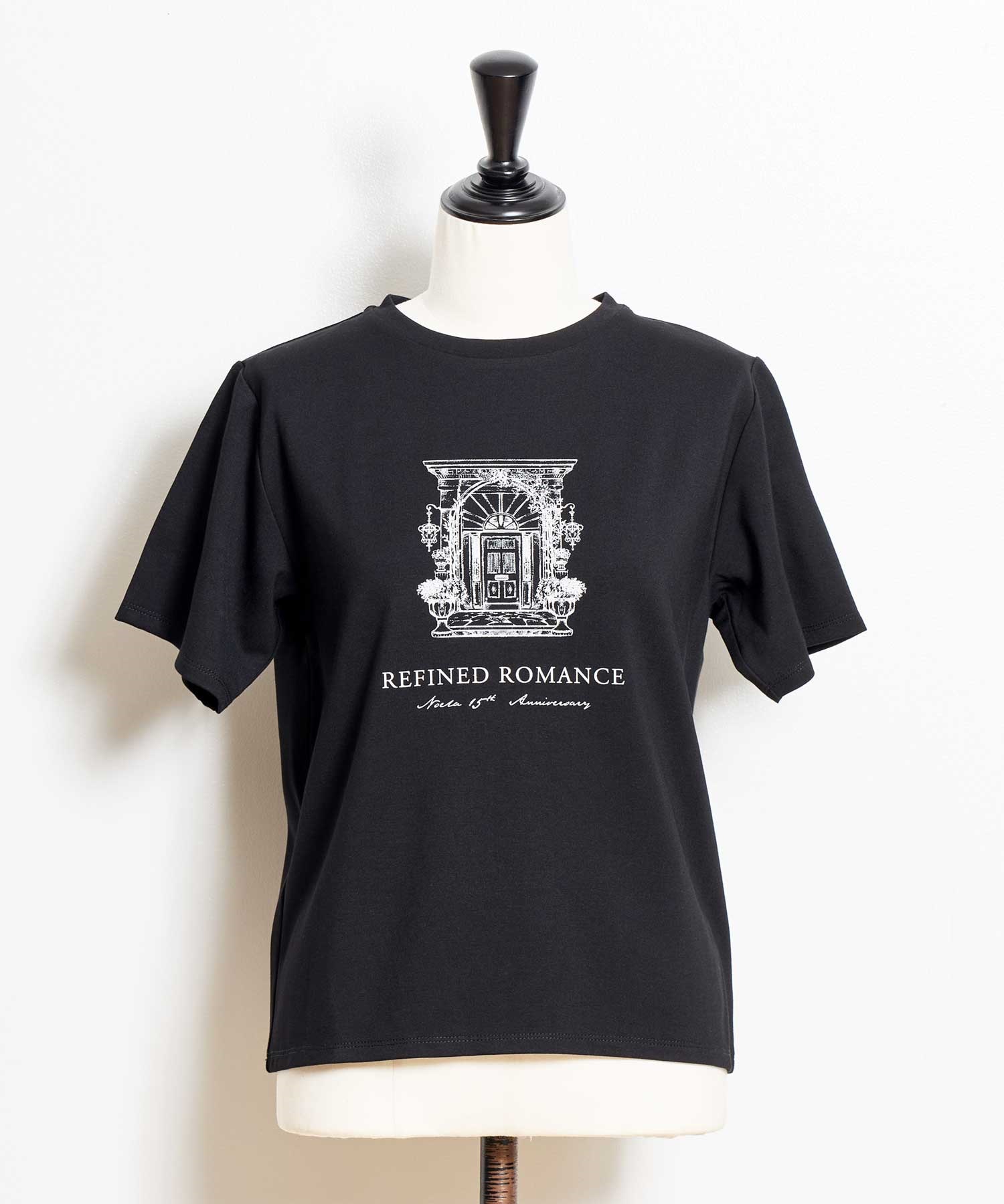 【予約】ロゴエンブレムＴシャツ(00ブラック-フリー-8月下旬ごろのお届け)