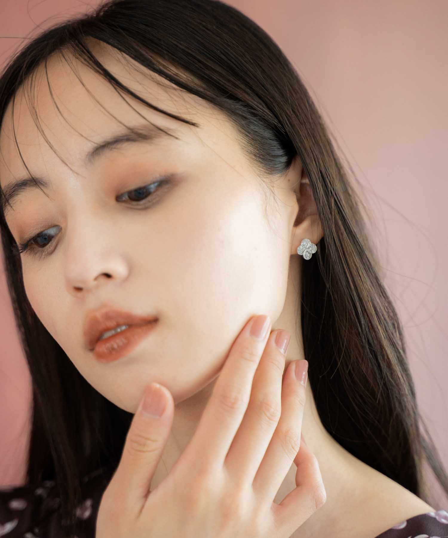 【予約】フラワービジューピアス