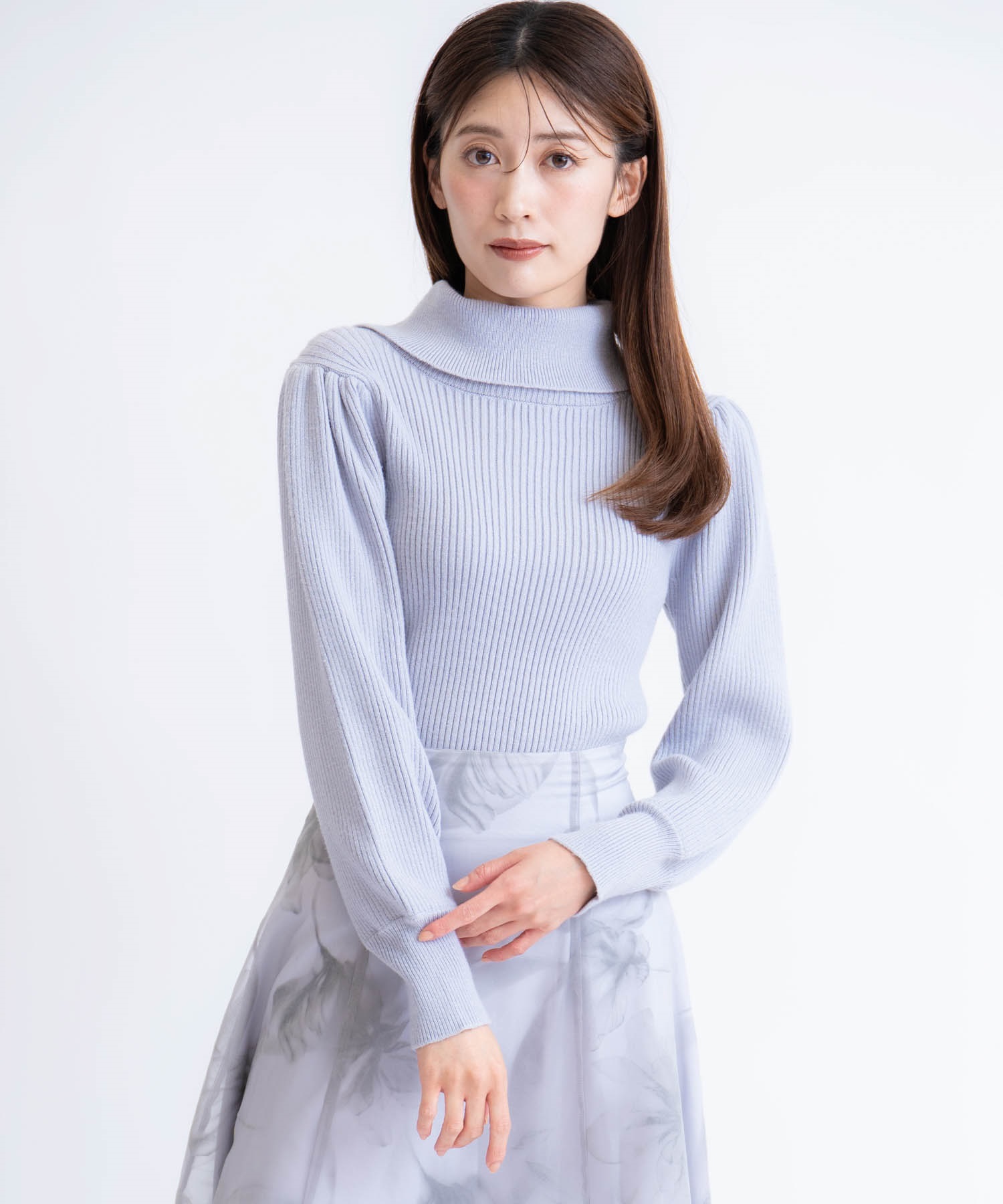 【予約】タートルネックリブニット(72サックス-フリー-11月下旬ごろのお届け)