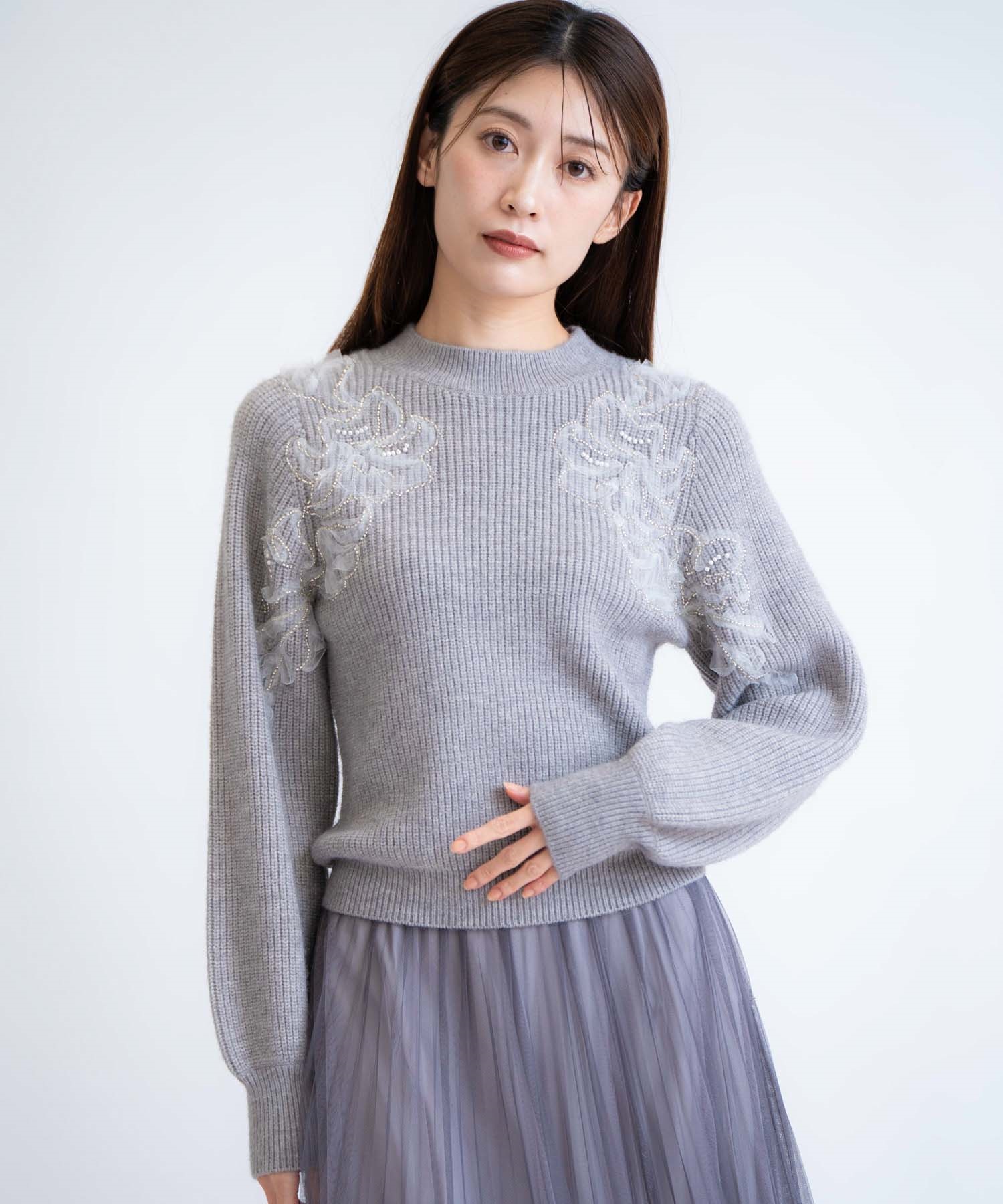 【予約】ビジュー刺繍ニット(11グレー-フリー-11月下旬ごろのお届け)