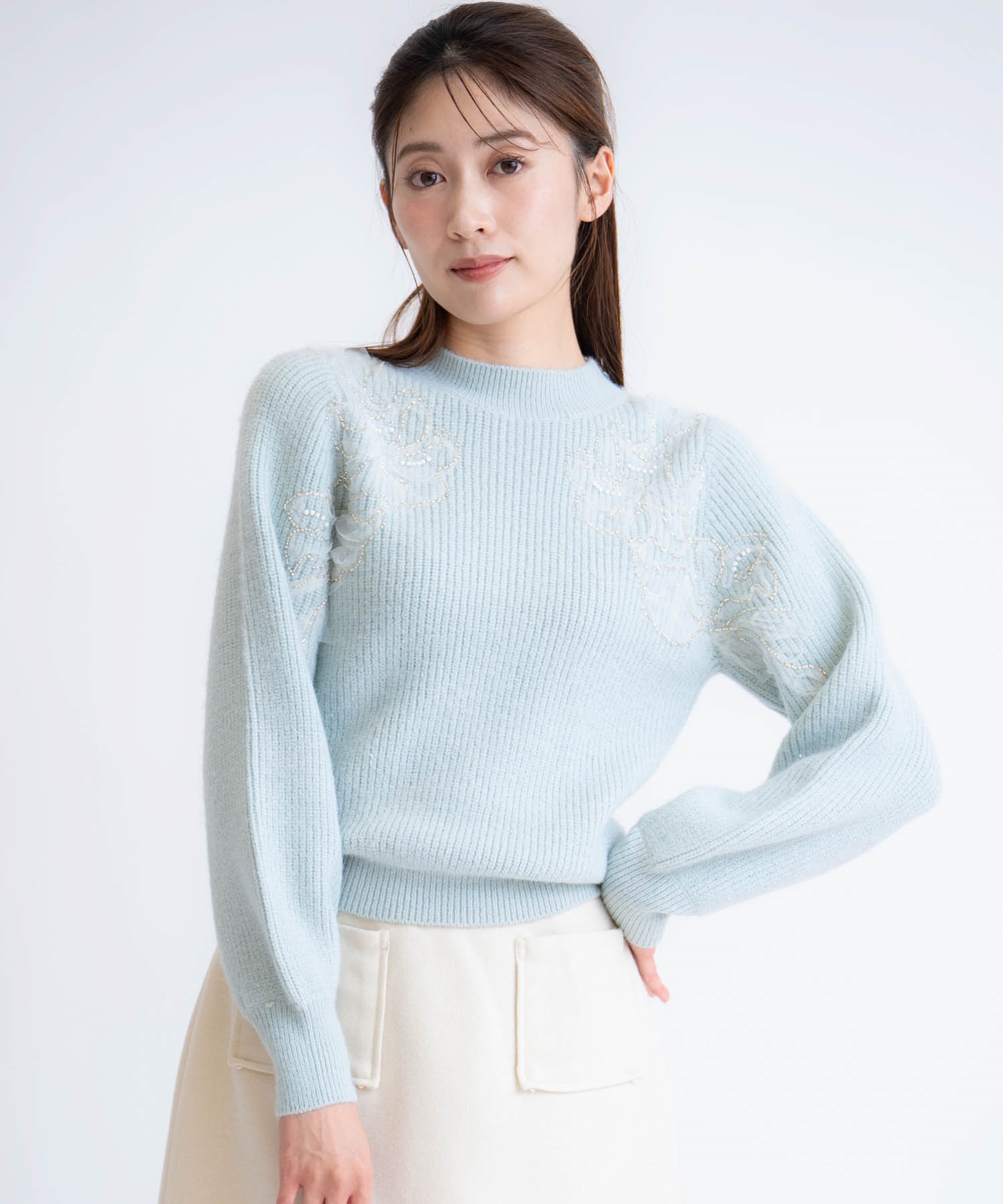 【予約】ビジュー刺繍ニット(62ライトグリーン-フリー-11月下旬ごろのお届け)