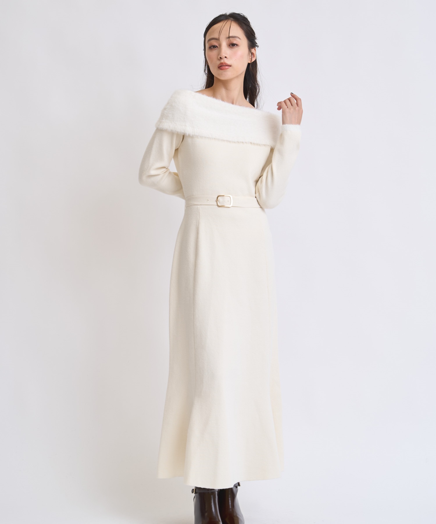 【予約】フェザートリム配色ドッキングワンピース(01オフホワイト-フリー-【予約】12月中旬ごろのお届け)