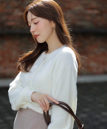 【予約】ドッキングプリーツニットワンピース(01オフホワイト-フリー-【予約】12月中旬ごろのお届け)