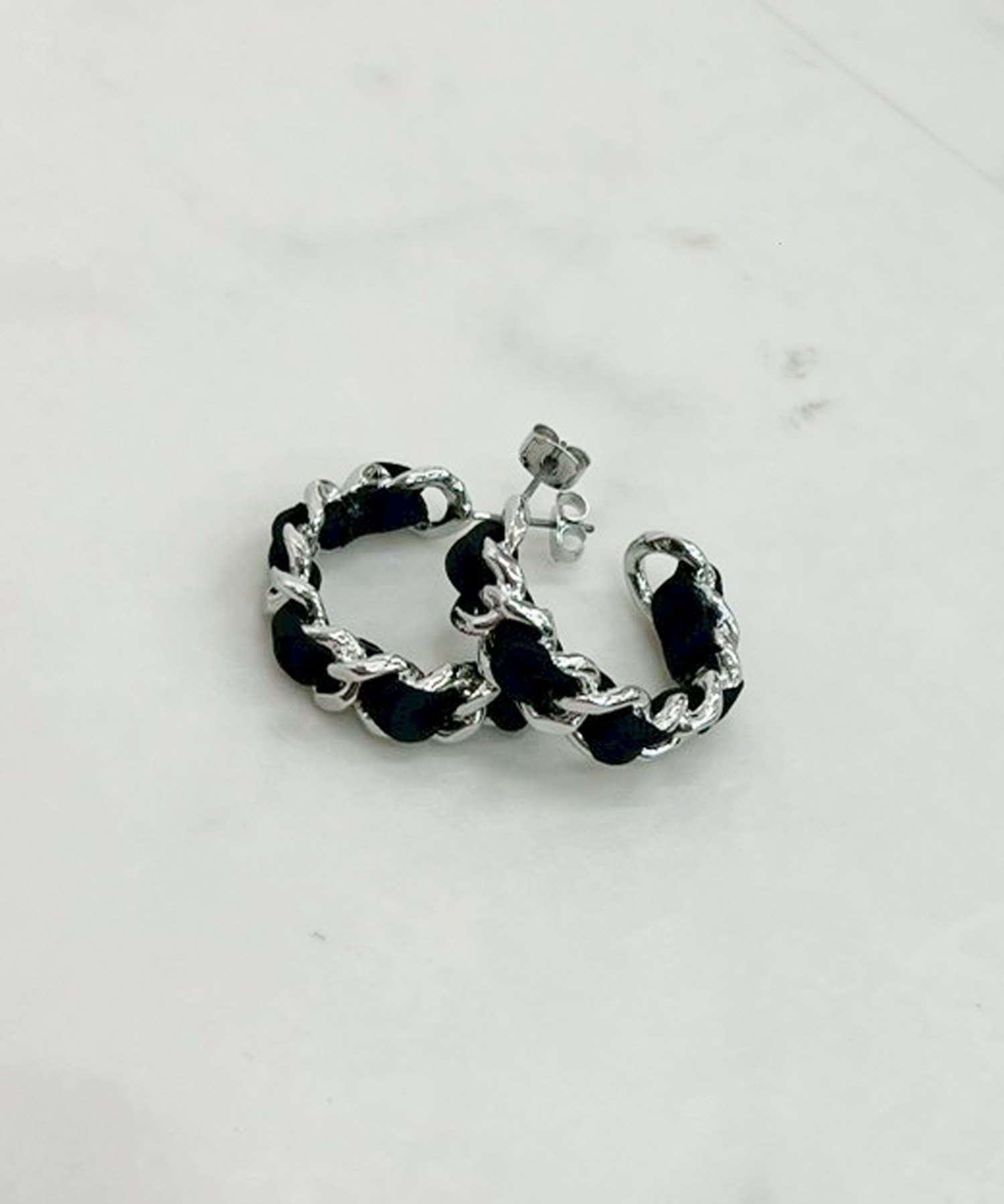 【予約】リボンチェーンフープピアス(13シルバー-フリー-10月下旬ごろのお届け)