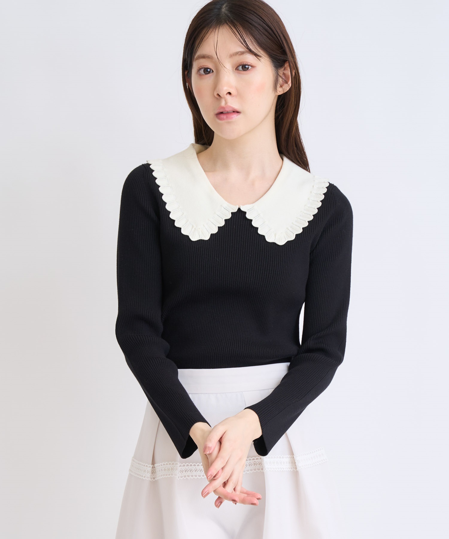 【予約】襟付きアイレットニット