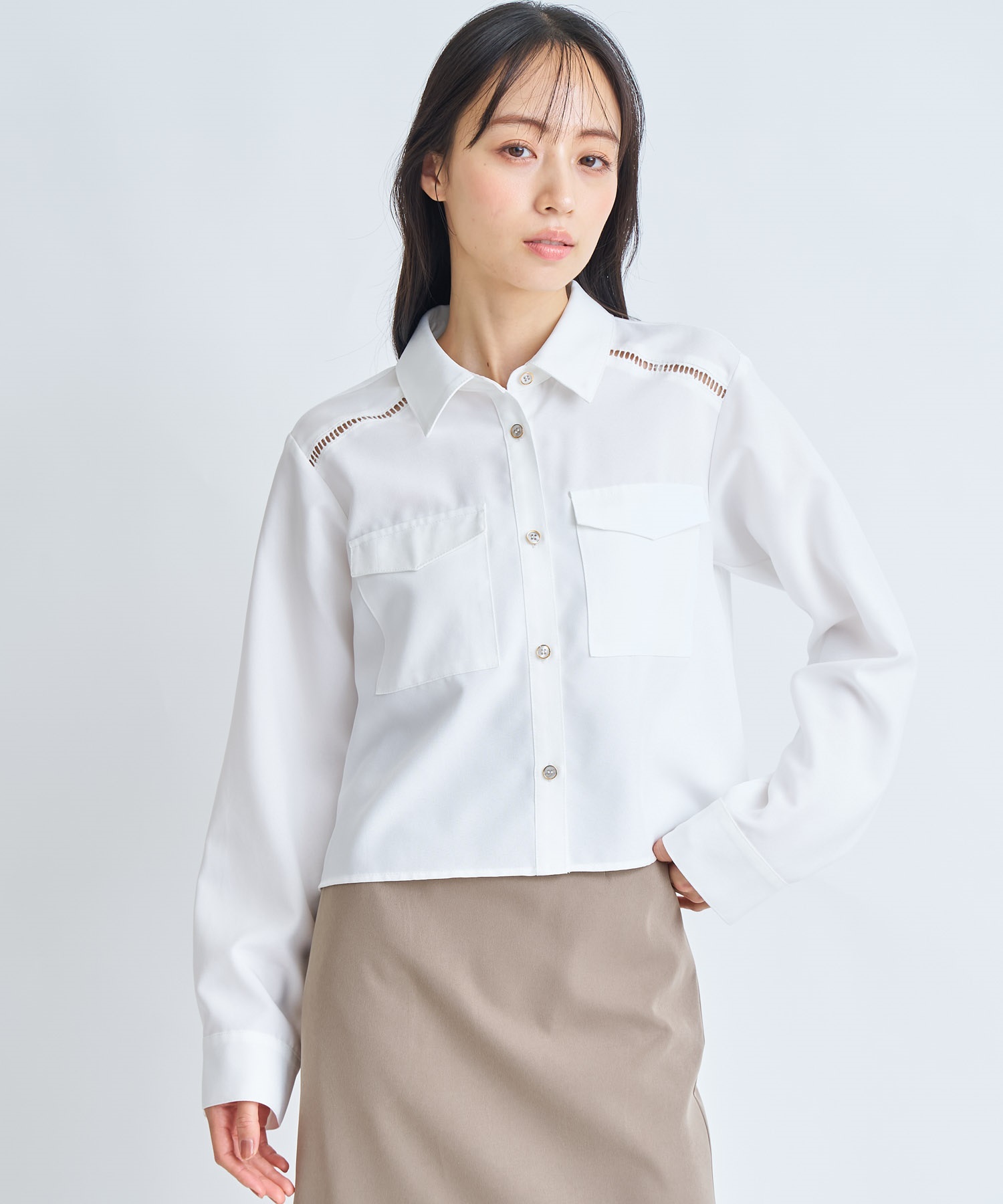 【予約】ビッグポケットクロップドシャツ(01オフホワイト-フリー-3月下旬ごろのお届け)
