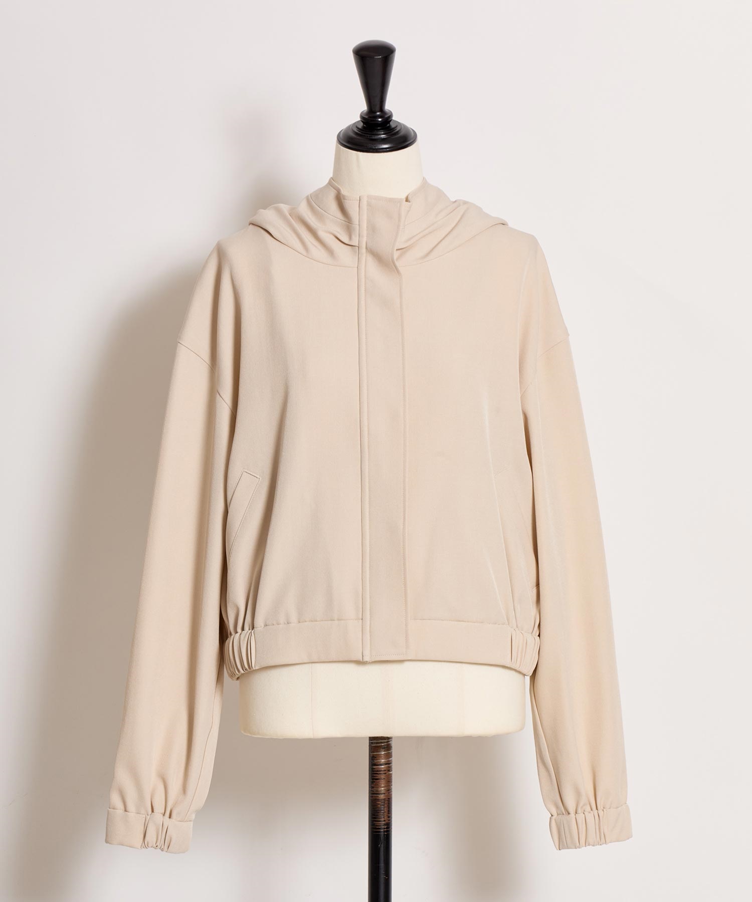 【予約】コンパクトフーディージャケット(82ベージュ-Ｓ-3月下旬ごろのお届け)