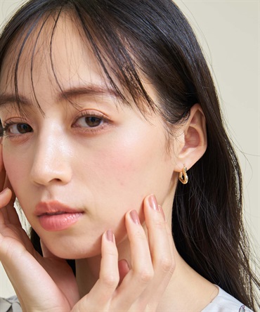 【予約】ハートフープピアス(50ゴールド-フリー-2月下旬ごろのお届け)