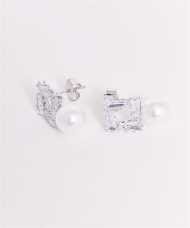 【予約】スクエアビジューピアス(13シルバー-フリー-3月下旬ごろのお届け)