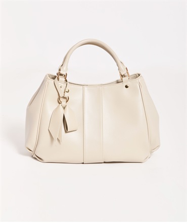 【予約】モチーフ付き２ＷＡＹショルダーバッグ(82ベージュ-フリー-3月下旬ごろのお届け)