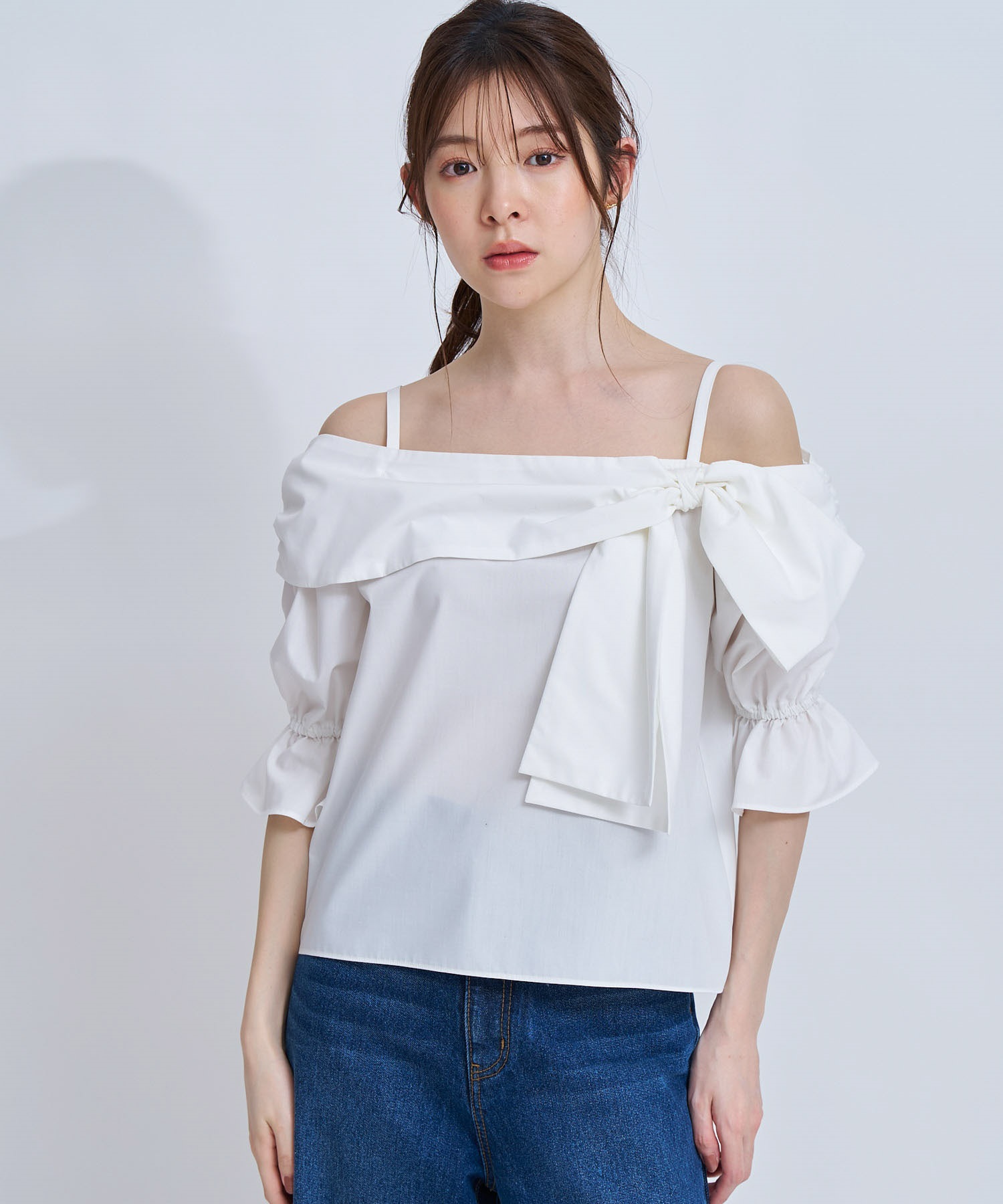 【予約】オフショルリボンブラウス(01オフホワイト-フリー-4月下旬ごろのお届け)