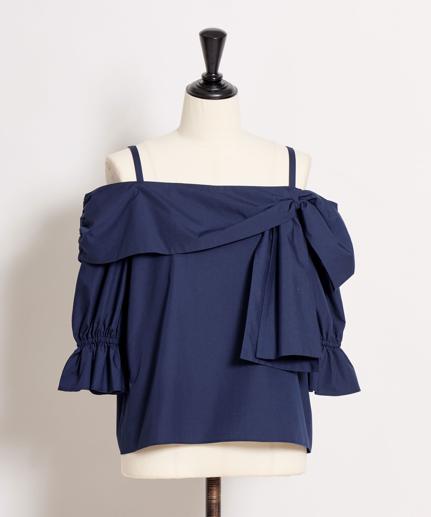 【予約】オフショルリボンブラウス(70ネイビー-フリー-4月下旬ごろのお届け)