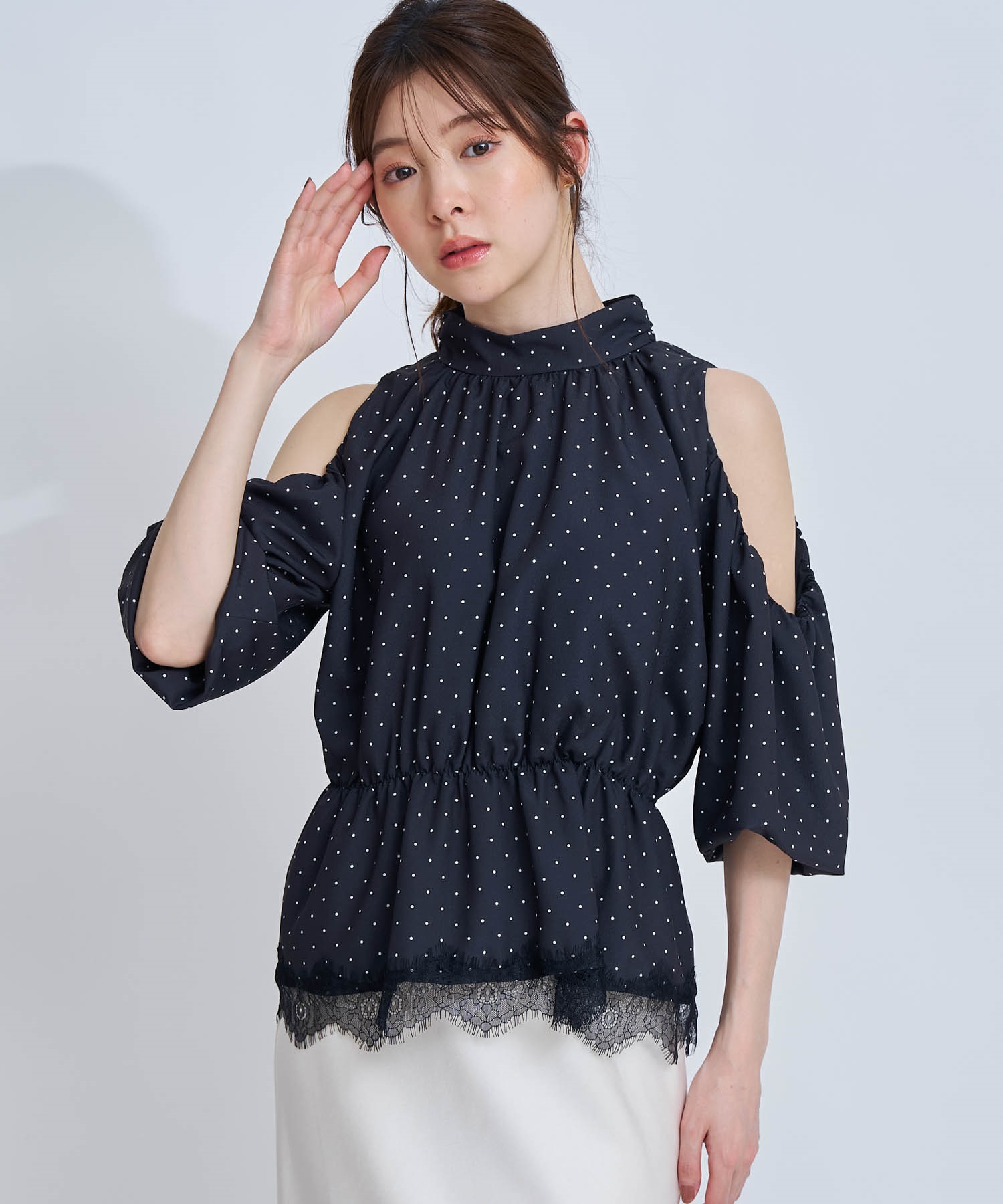 【予約】裾レースギャザーブラウス(00ブラック-フリー-4月下旬ごろのお届け)
