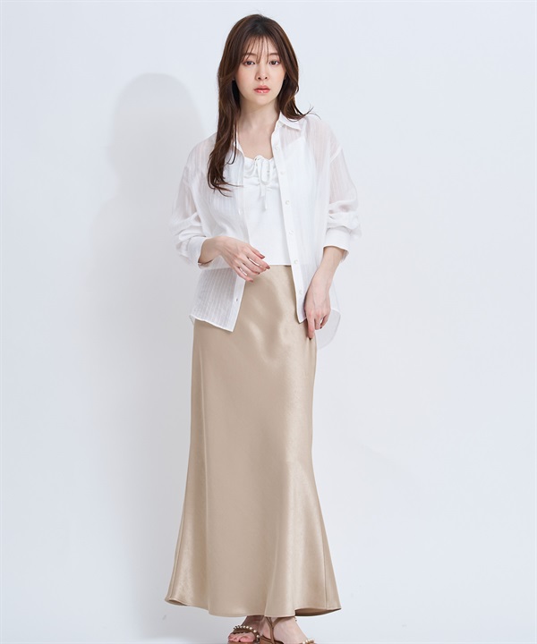 サテンナロースカート