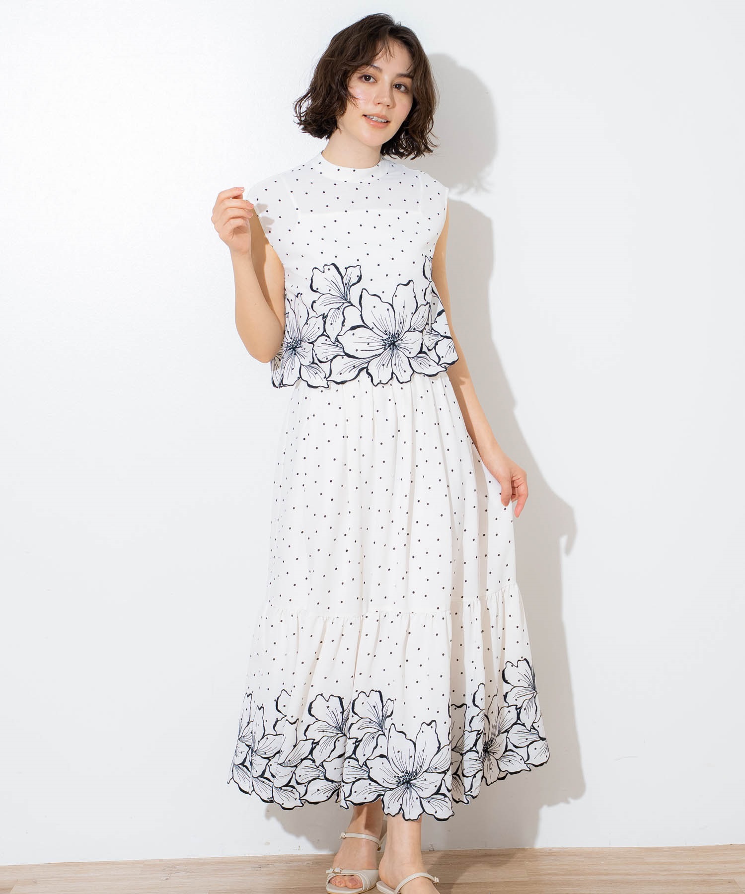 【予約】フラワー刺繍フレアスカート(01オフホワイト-Ｓ-5月下旬ごろのお届け)