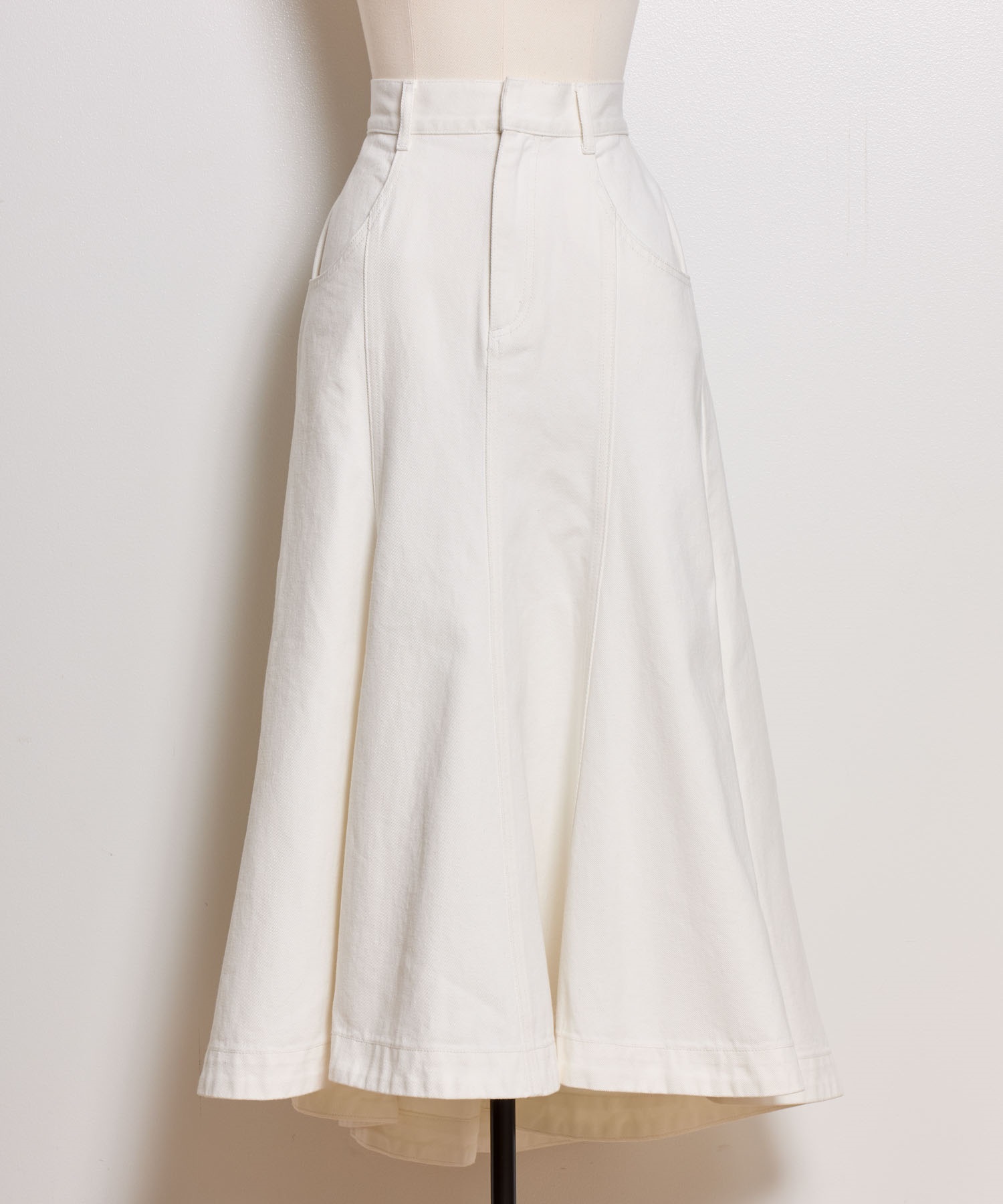 【予約】デニムタイトフレアスカート(01オフホワイト-Ｓ-5月下旬ごろのお届け)