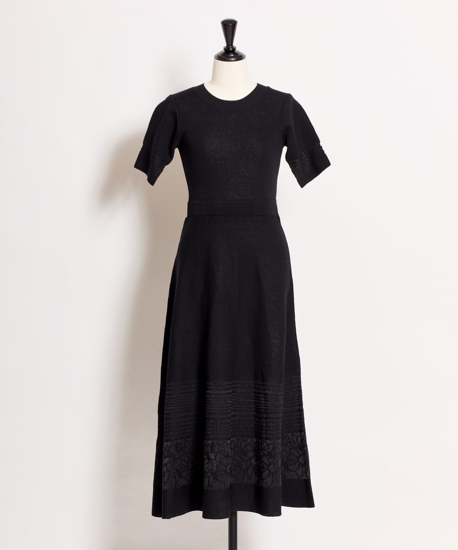 【予約】レース編みニットワンピース(00ブラック-フリー-4月下旬ごろのお届け)