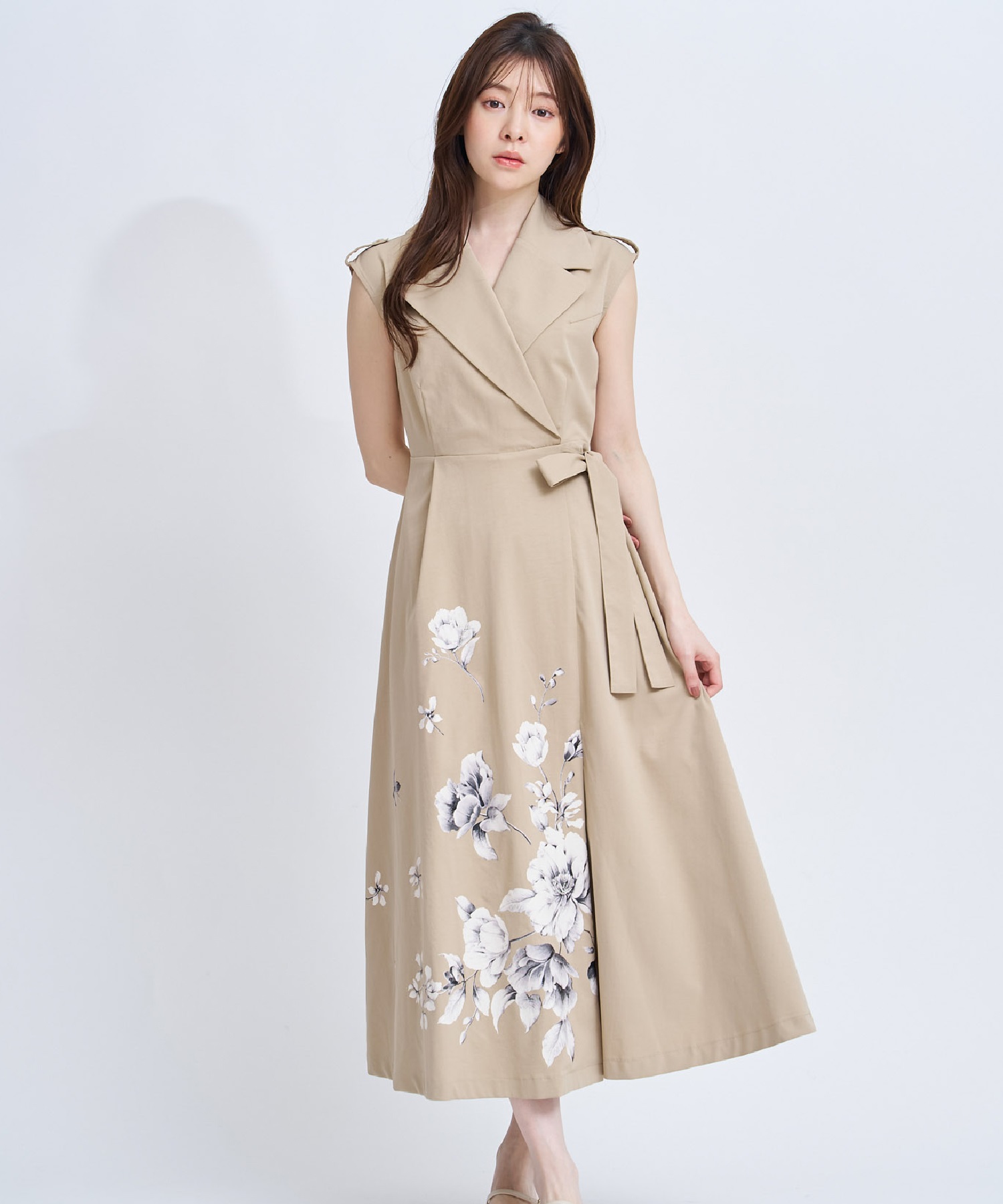 【予約】パネルフラワープリントワンピース(82ベージュ-Ｓ-4月下旬ごろのお届け)