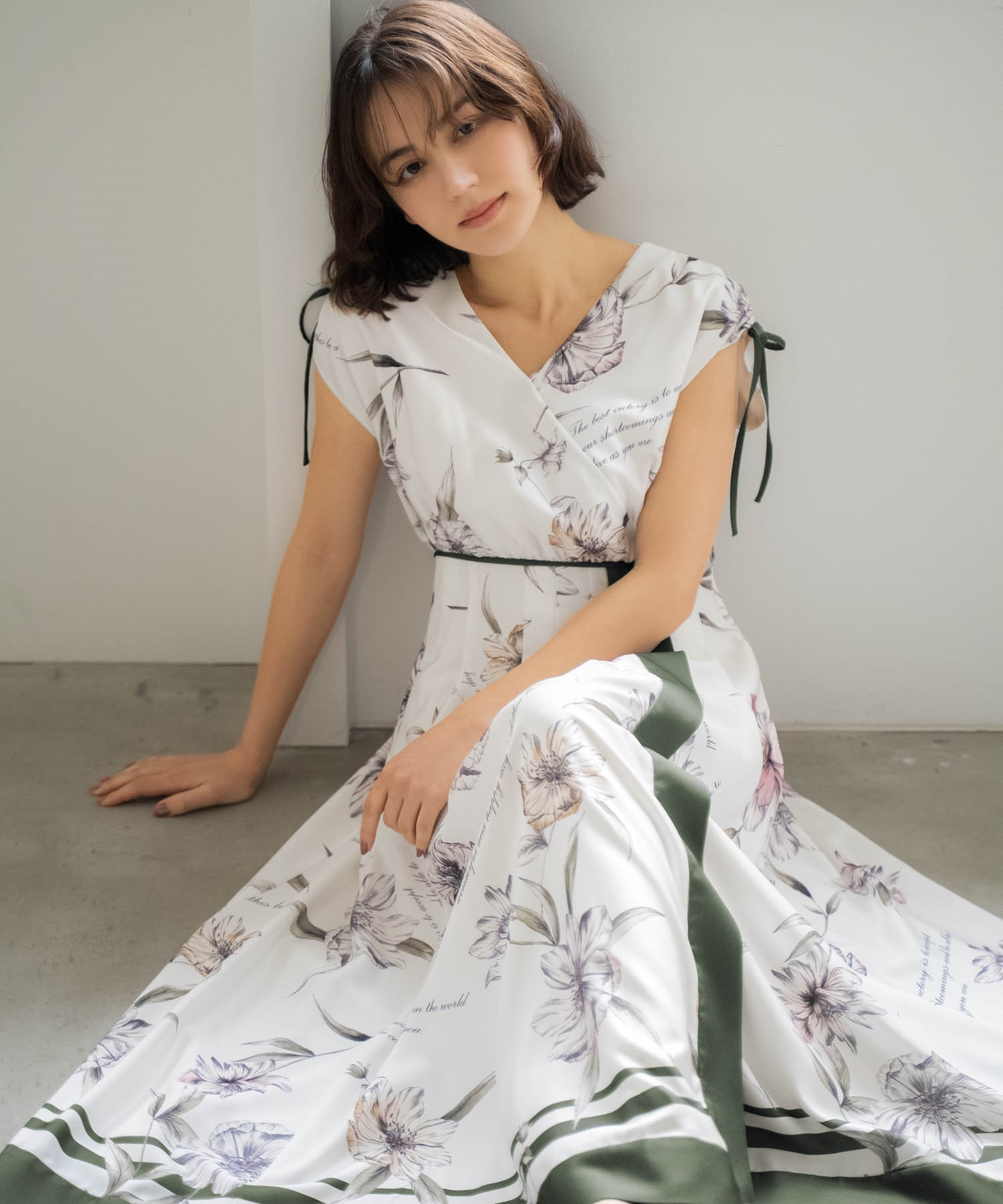 【予約】スカーフプリントワンピース(63カーキ-ＳＳ-3月下旬ごろのお届け)