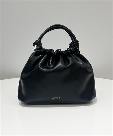 【予約】ドロストギャザーハンドバッグ(00ブラック-フリー-5月下旬ごろのお届け)