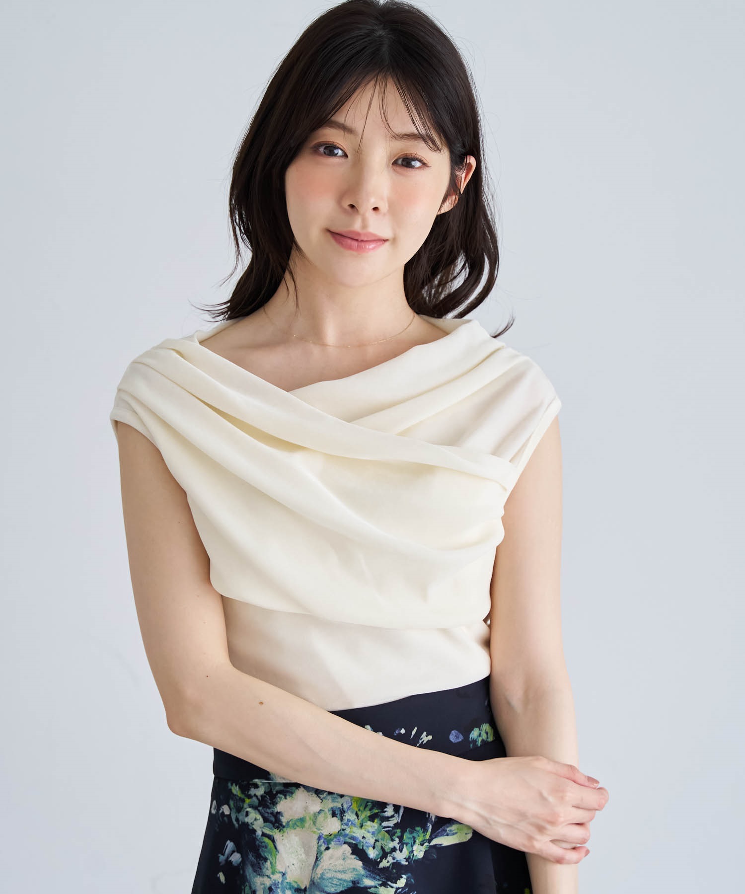 【予約】ベロアオフショルカットソー(01オフホワイト-フリー-8月中旬ごろのお届け)
