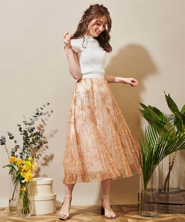 線描き刺繍スカート | フレアスカート | Noela OFFICIAL WEB STORE