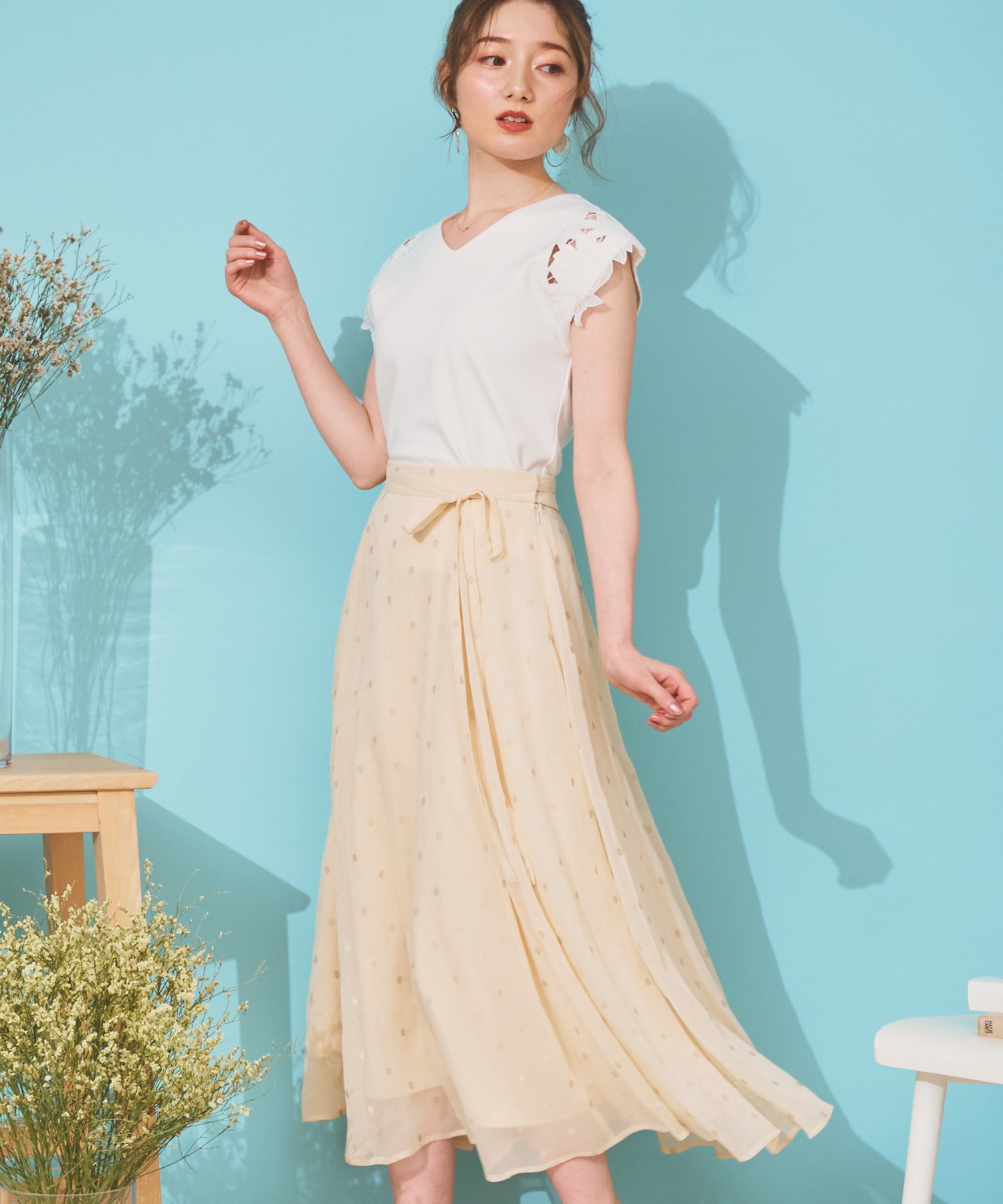 グロッシー刺繍スカート | フレアスカート | Noela OFFICIAL WEB STORE