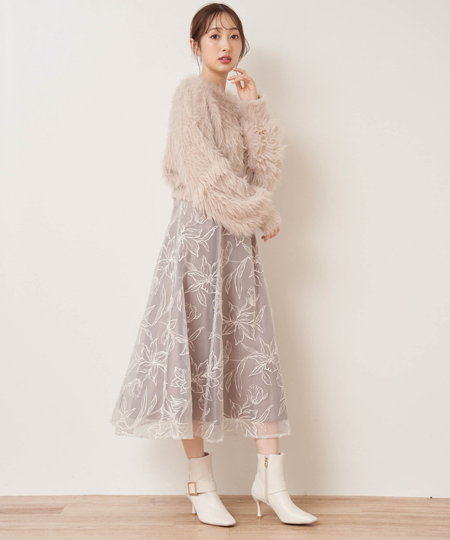 フラワー刺繍オーガンジースカート | フレアスカート | Noela OFFICIAL 