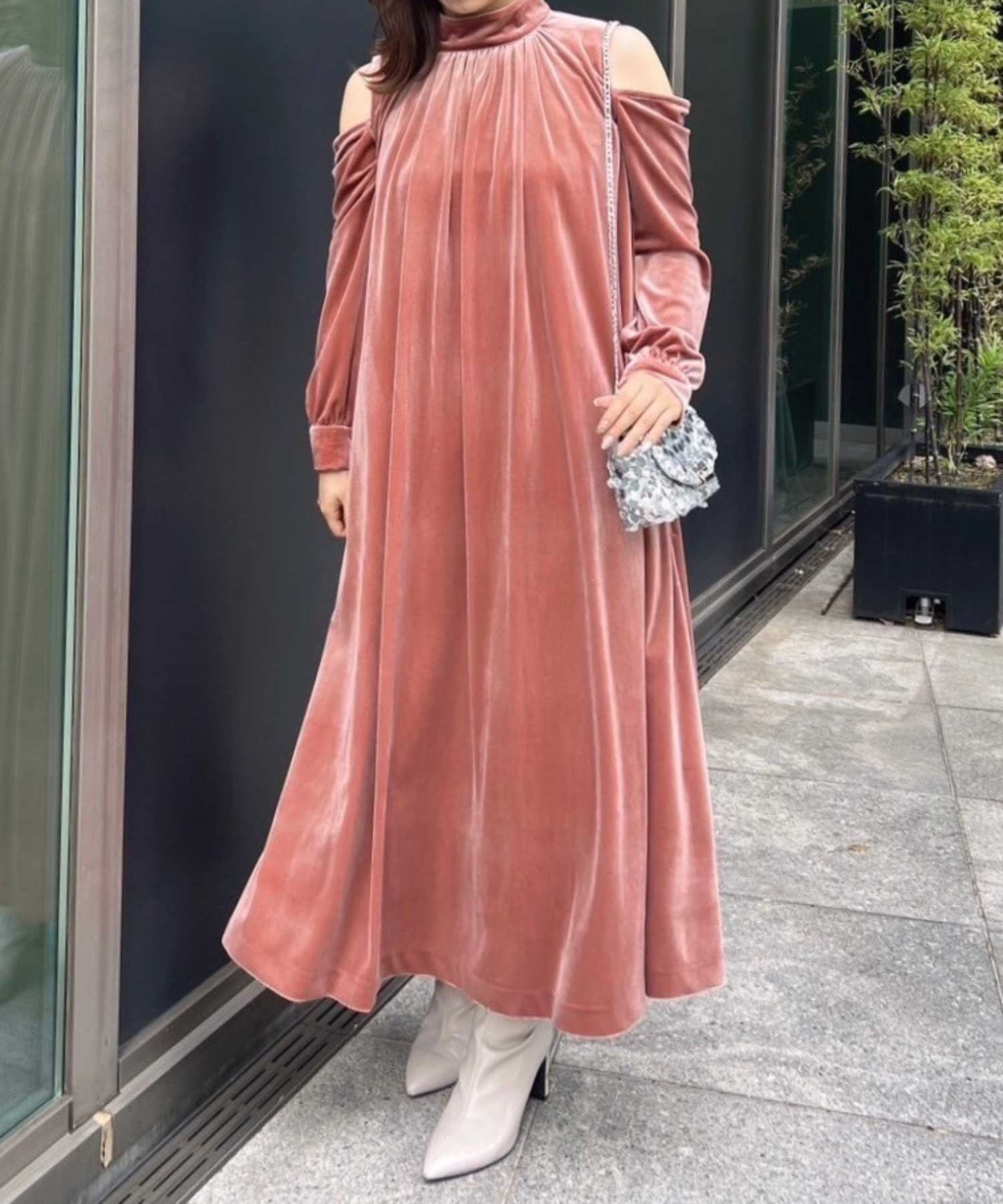 WEB限定】ベロアワンピース | ロングワンピース | Noela WEB限定】ベロアワンピース | ロングワンピース | Noela