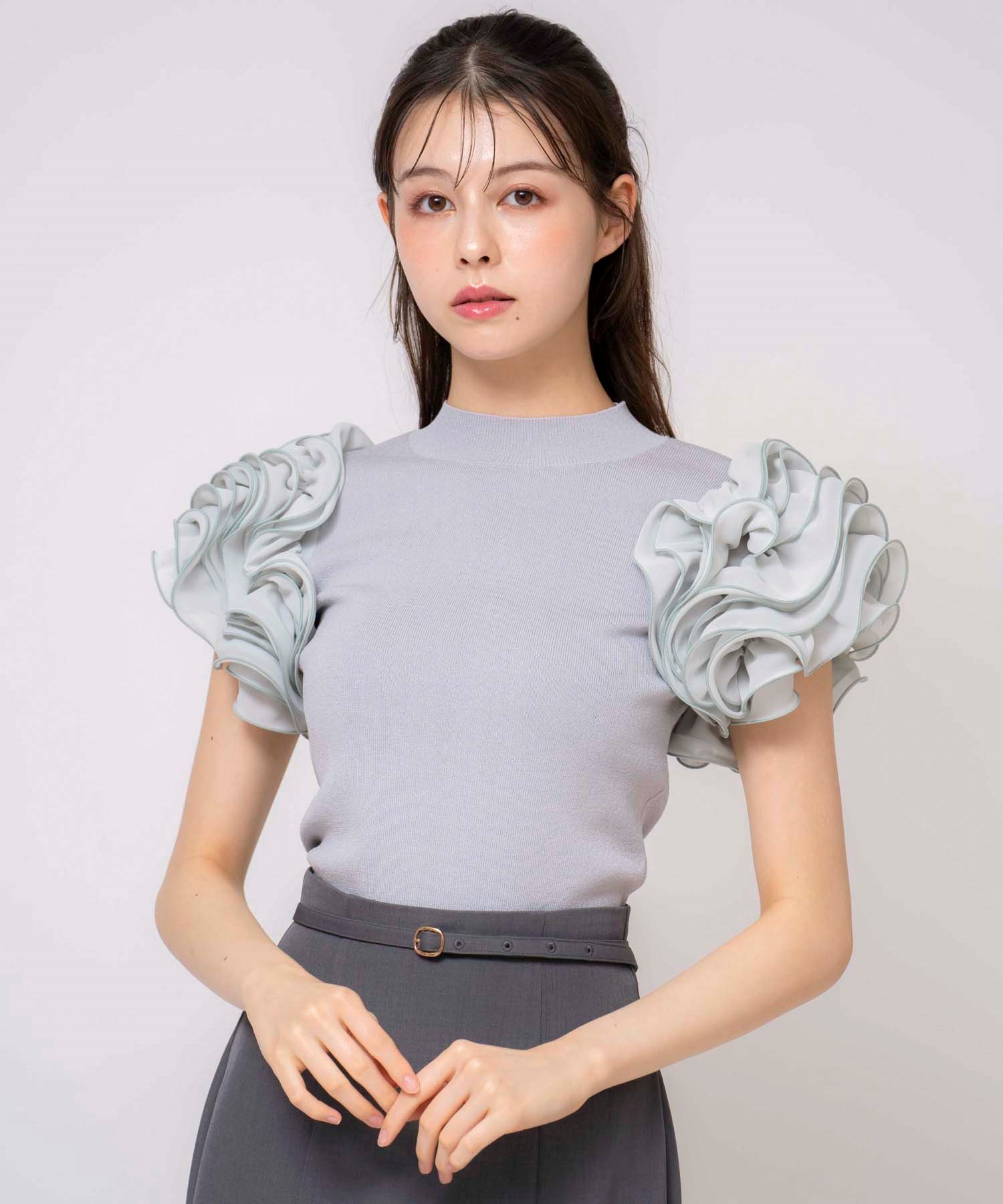 ショルダーフリルニット | ニット | Noela OFFICIAL WEB STORE