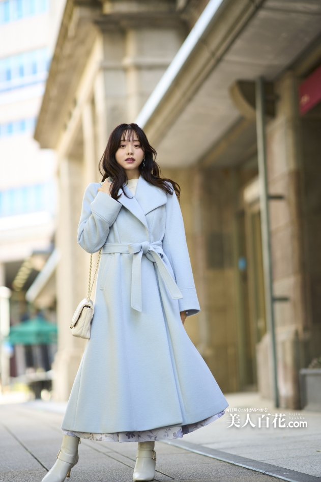 ノエラ美人百花掲載パールビジューボタンノーカラーツイードコート白黒