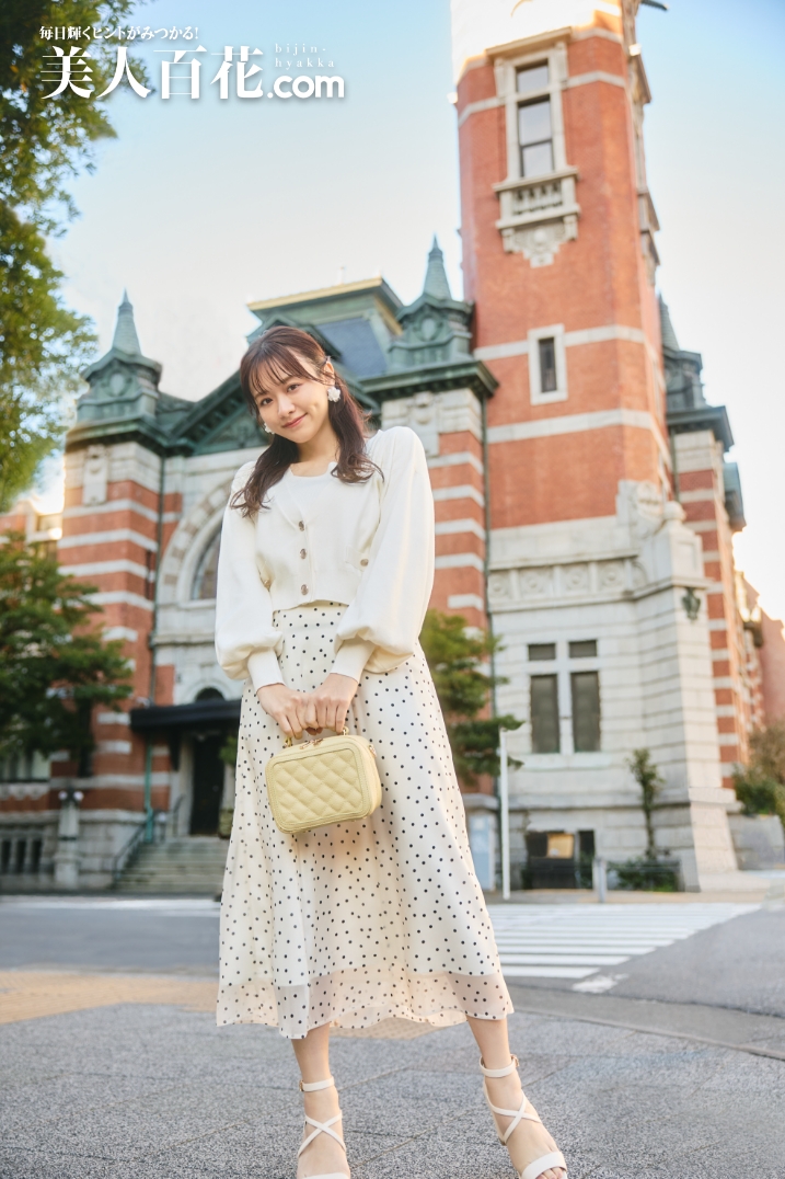 ノエラ美人百花掲載パールビジューボタンノーカラーツイードコート白黒