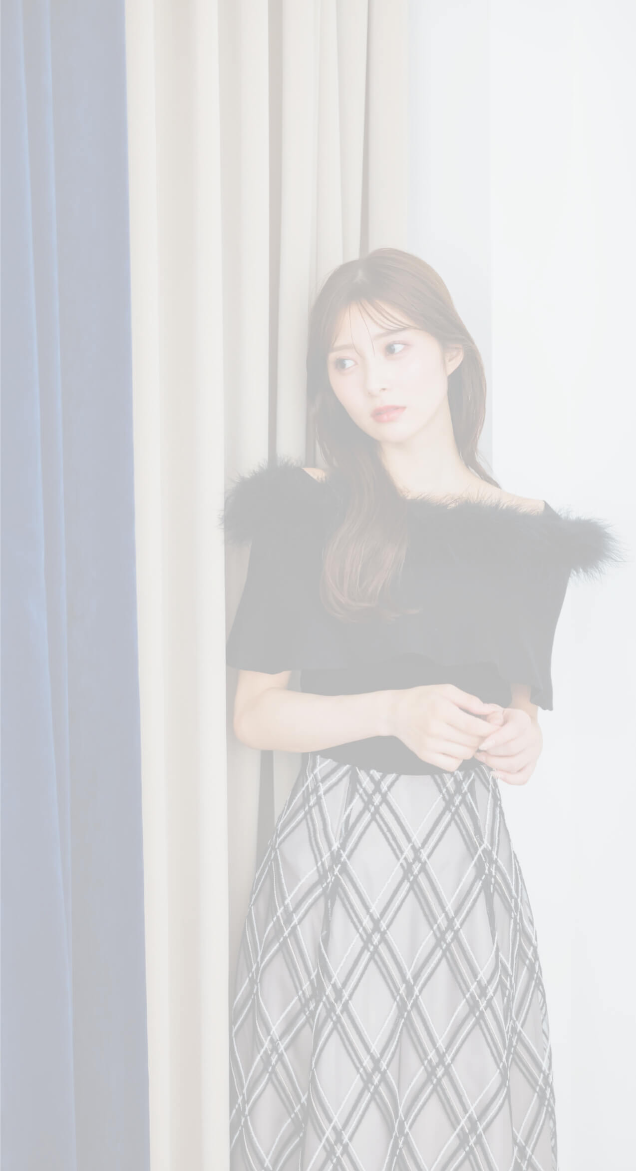松川星さん全身