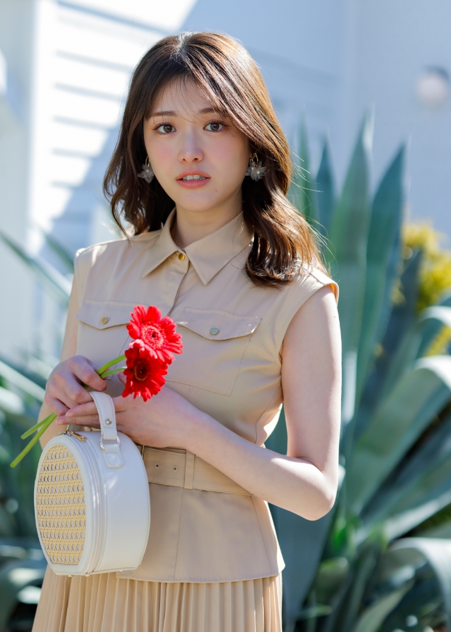 noela プリーツシャツワンピース 松村沙友理 さん Noela】×【LANTINAM】同業種でのスペシャルコラボレーションが